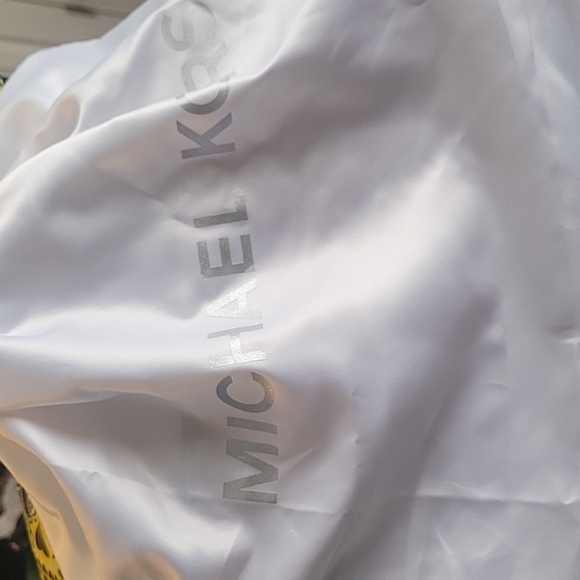 Michael Kors Light Pink Satchel - Picture 7 of 7